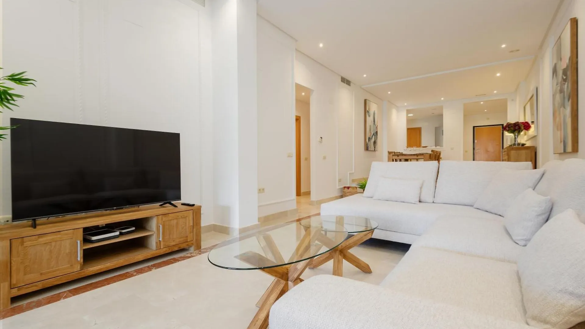 3 Bedroom Apartment, With Private Garden And Terrace, In Puerto Banus Marbella Spanje