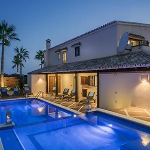 Oda ve Kahvaltı The By The House, Marbella