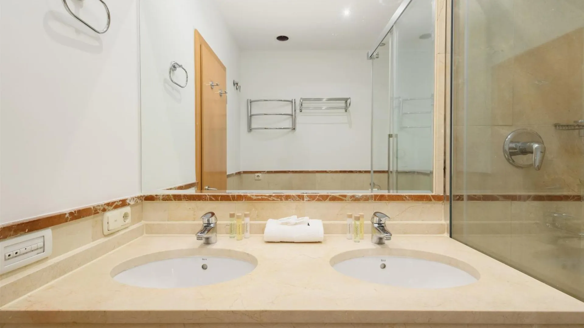 3 Bedroom Apartment, With Private Garden And Terrace, In Puerto Banus Marbella 0*,  Spain