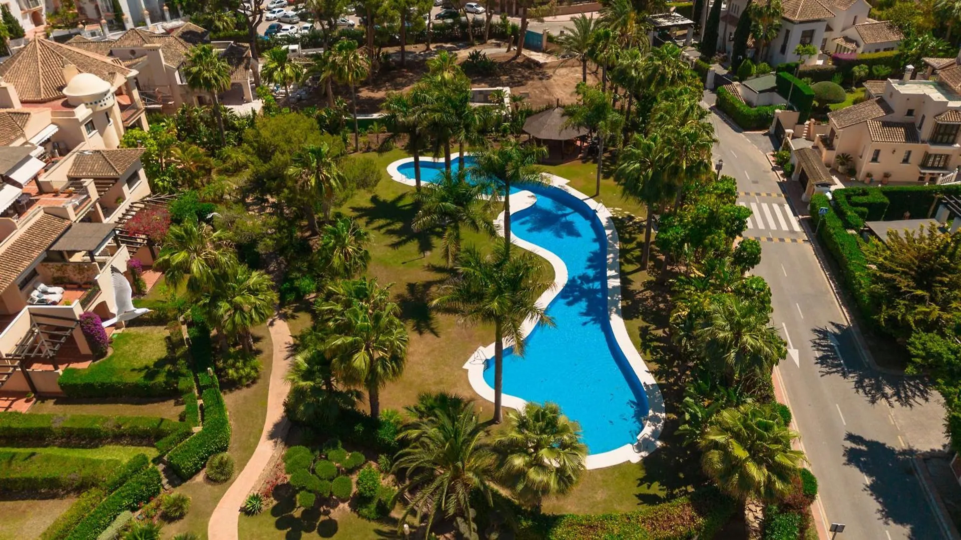 3 Bedroom Apartment, With Private Garden And Terrace, In Puerto Banus Marbella