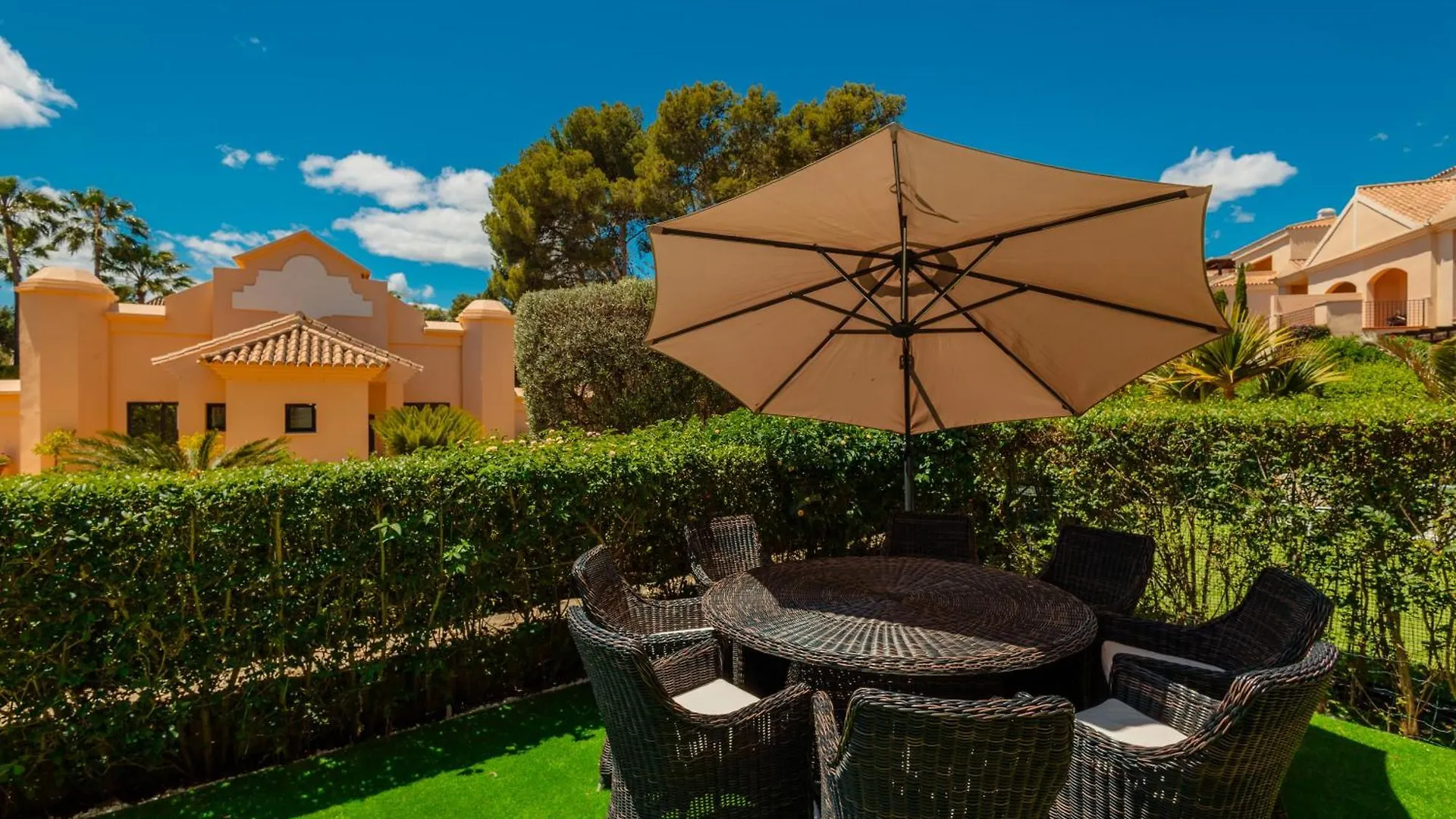 3 Bedroom Apartment, With Private Garden And Terrace, In Puerto Banus Marbella 0*,